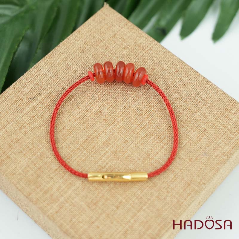 Vòng ngũ điếu mã não đỏ 10mm