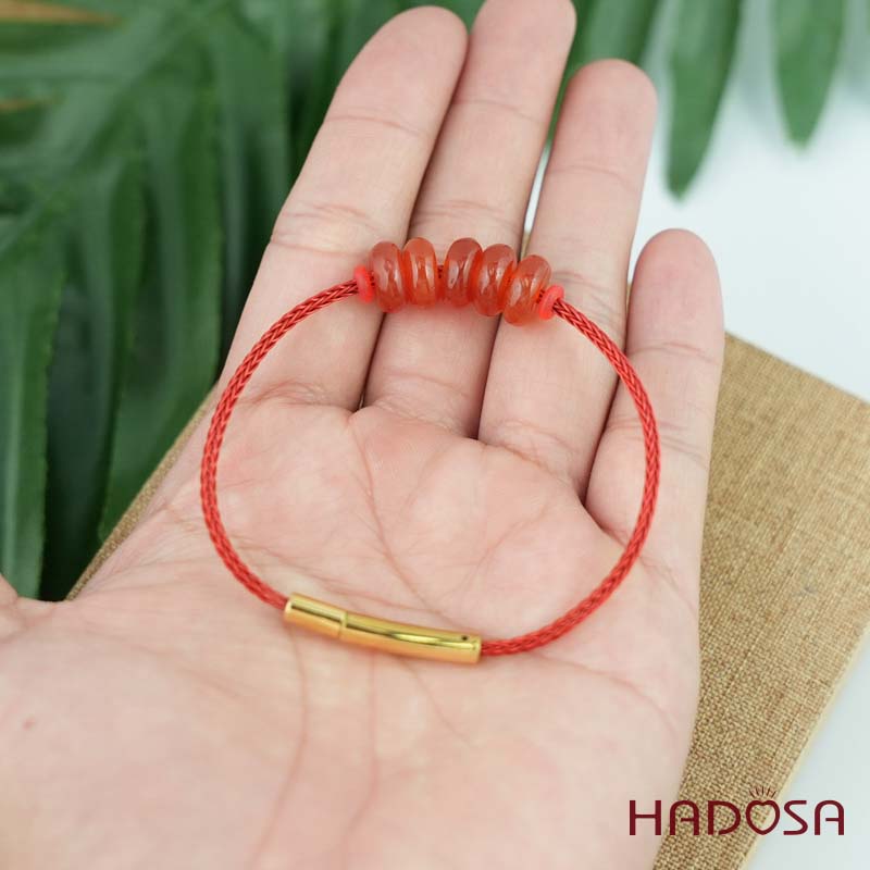 Vòng ngũ điếu mã não đỏ 10mm