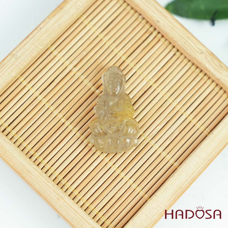 Mặt Phật Bà Thạch anh tóc vàng 17x28mm