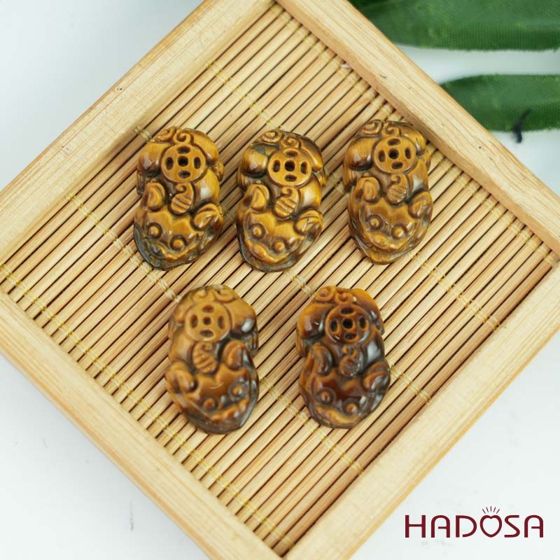 Tỳ hưu đá mắt hổ 2 lỗ 23mm