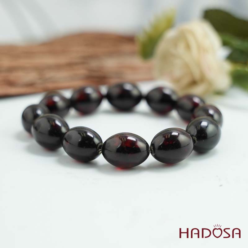 Vòng Hổ Phách Baltic Huyết đen 12.5*17mm