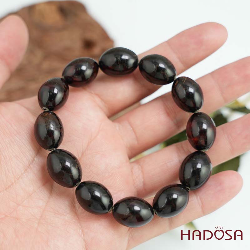 Vòng Hổ Phách Baltic Huyết đen 12.5*17mm