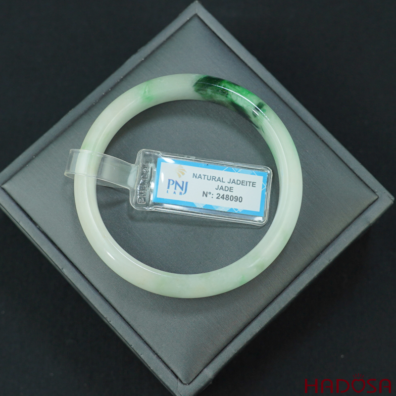 Vòng Ngọc Cẩm Thạch lá hẹ trắng phớt lý ni 55