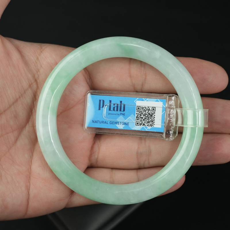 Vòng Ngọc Cẩm Thạch bản tròn xanh trong vân đậu ni 54