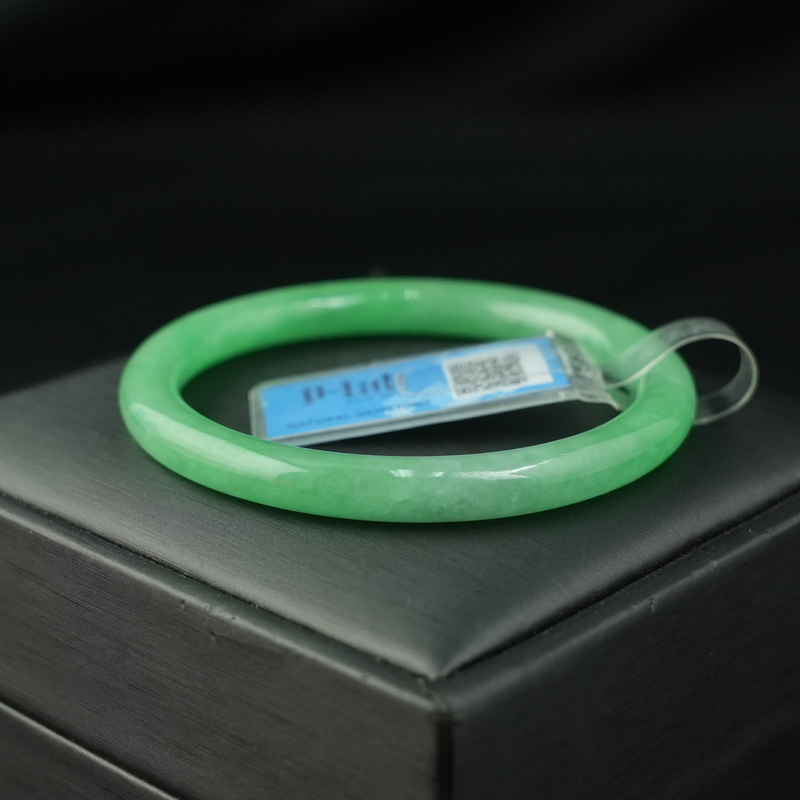 Vòng Ngọc Cẩm Thạch bản tròn xanh vân lý ni 52