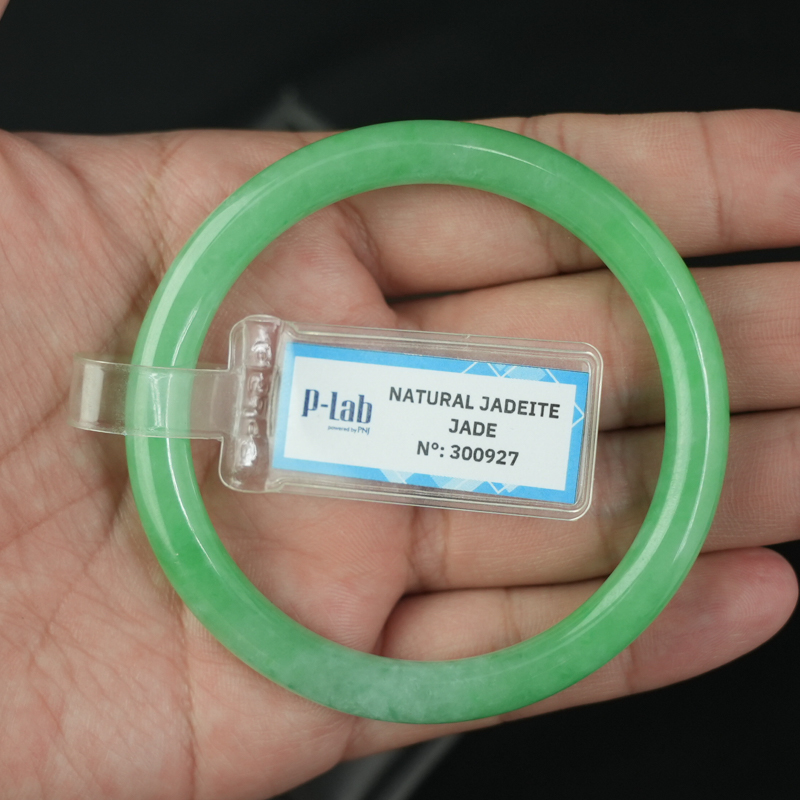 Vòng Ngọc Cẩm Thạch bản tròn xanh vân lý ni 52