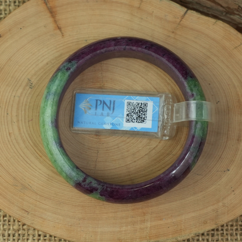 Vòng kiềng ruby Nam Phi xanh đỏ 52mm