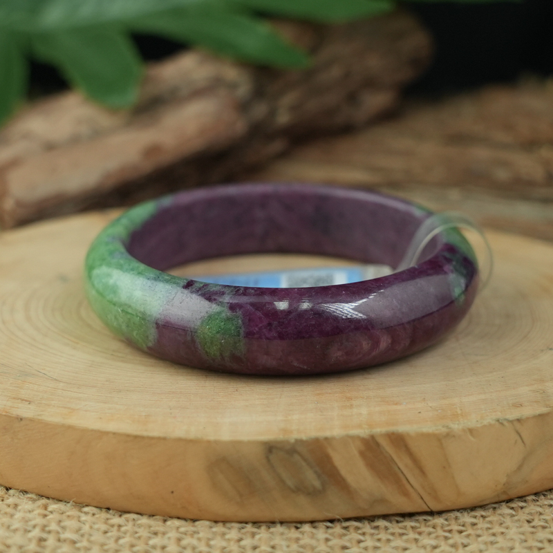 Vòng kiềng ruby Nam Phi xanh đỏ 52mm