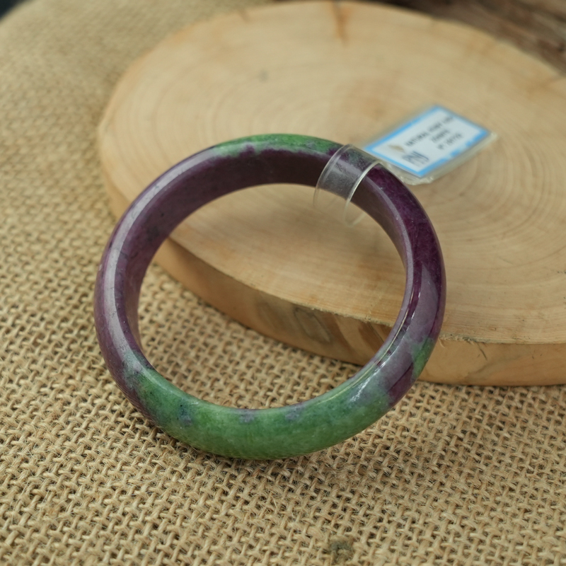 Vòng kiềng ruby Nam Phi xanh đỏ 52mm