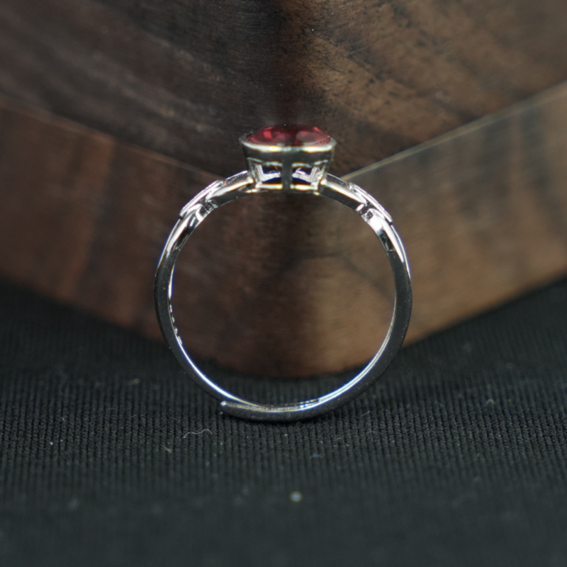 Nhẫn đá garnet 6*8mm bạc 925