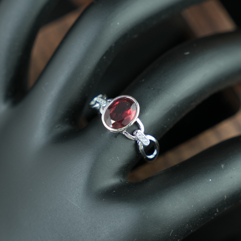 Nhẫn đá garnet 6*8mm bạc 925