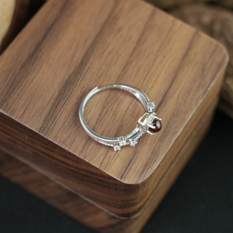 Nhẫn đá garnet 4mm bạc 925