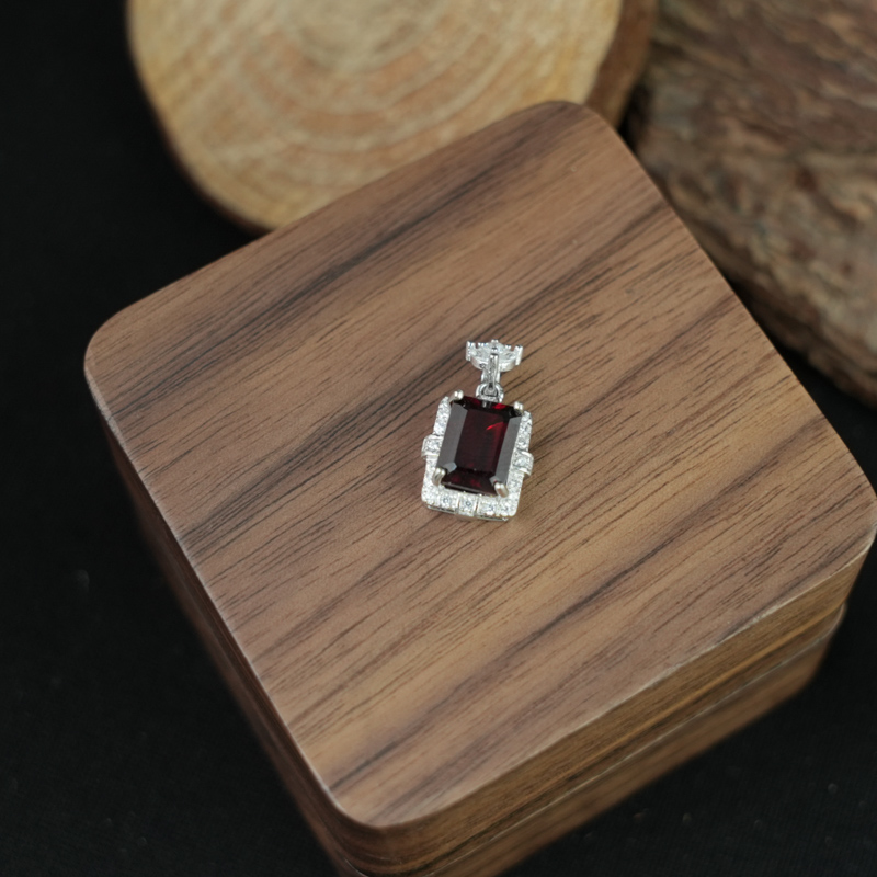 Mặt dây garnet 6*8mm bạc 925