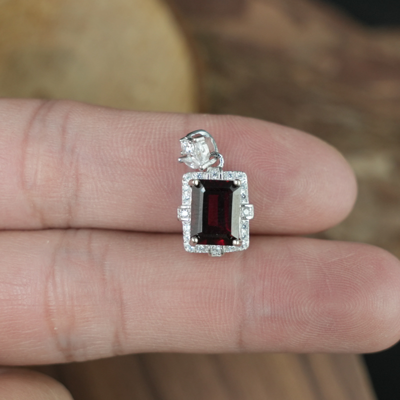Mặt dây garnet 6*8mm bạc 925