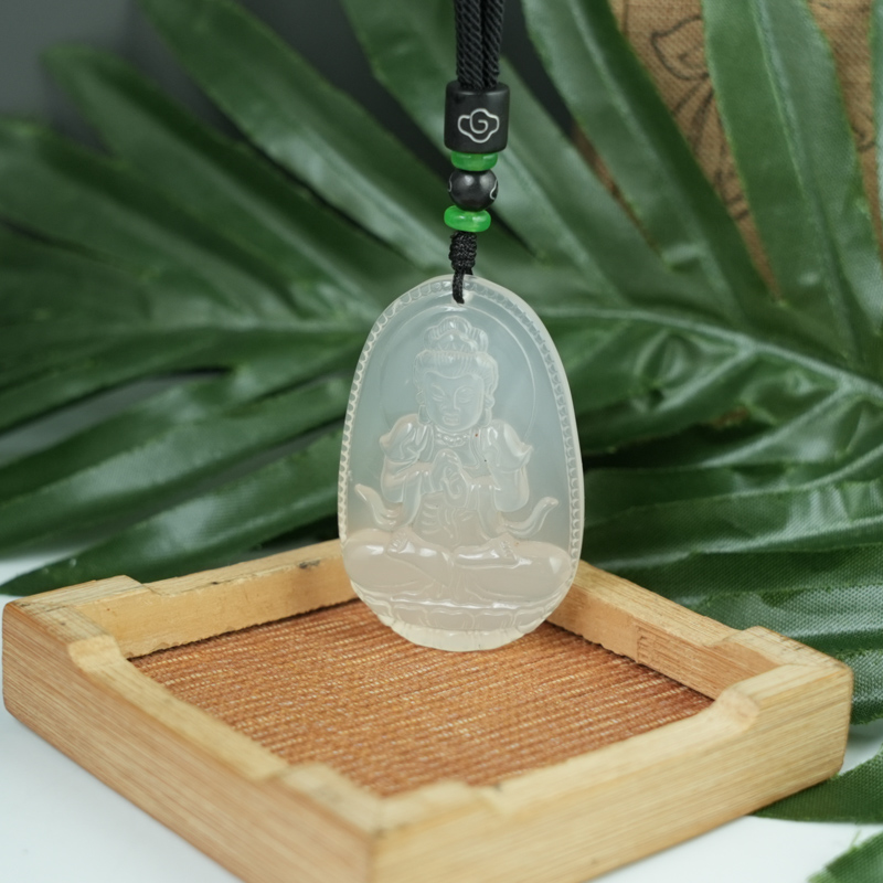 Mặt Đại Nhật (Mùi, Thân) đá mã não trắng 49mm