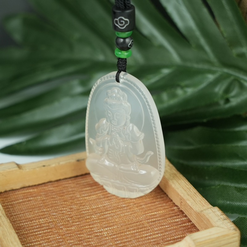 Mặt Đại Nhật (Mùi, Thân) đá mã não trắng 49mm