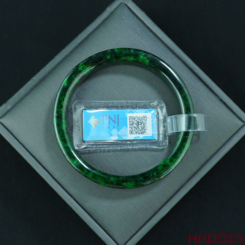 Vòng Ngọc Cẩm Thạch sơn thủy bản vuông ni 52