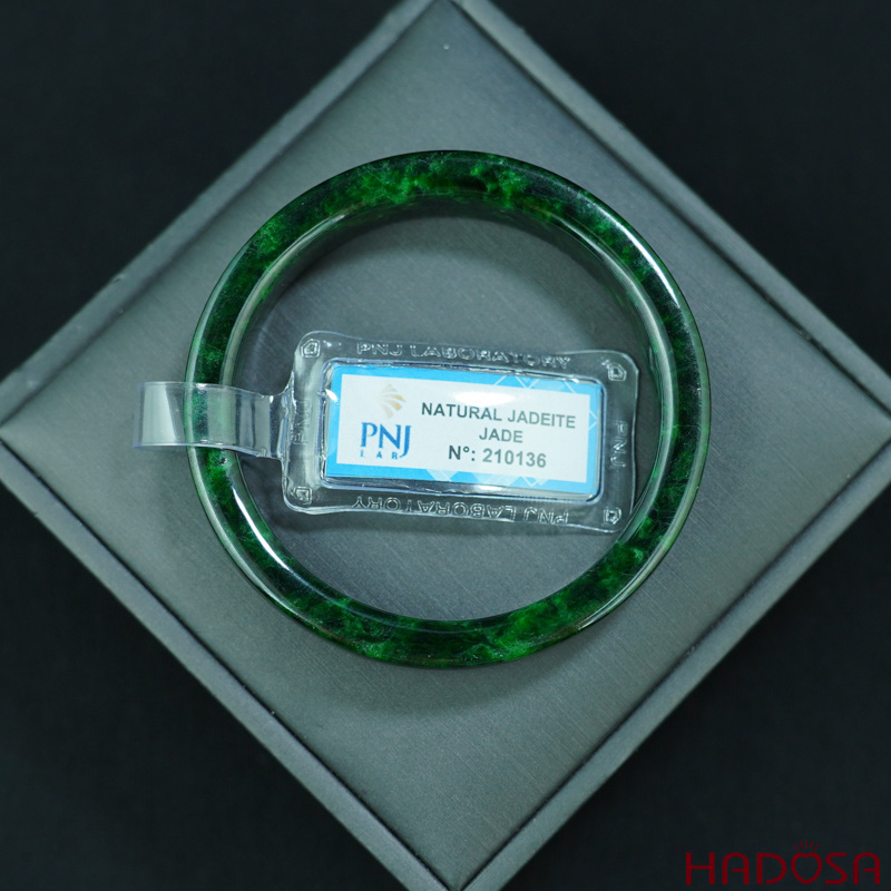 Vòng Ngọc Cẩm Thạch sơn thủy bản vuông ni 52