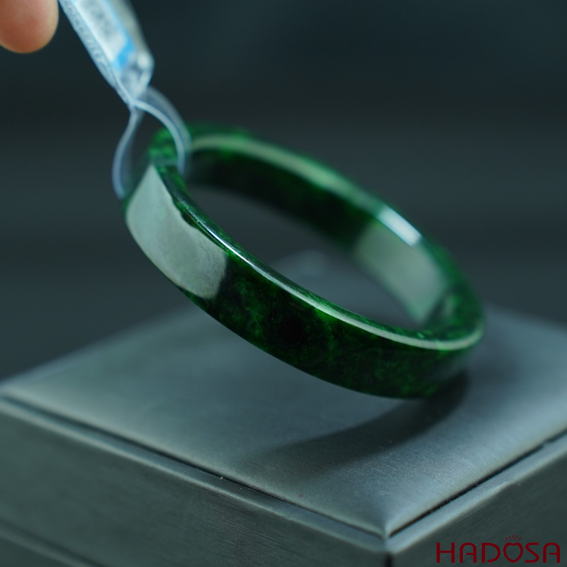 Vòng Ngọc Cẩm Thạch sơn thủy bản vuông ni 52