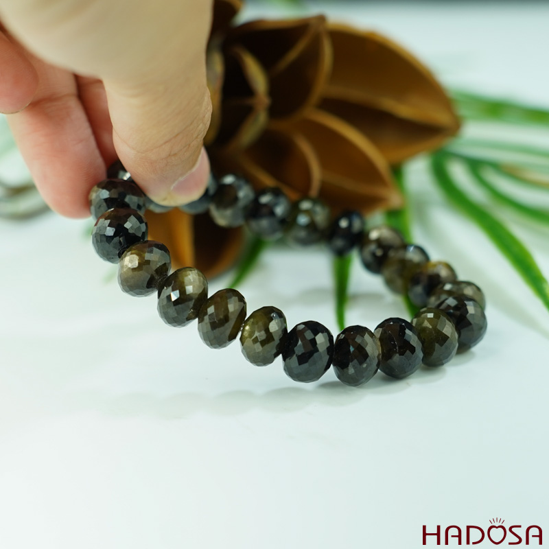 Vòng đá Sapphire mài giác 10mm cao cấp