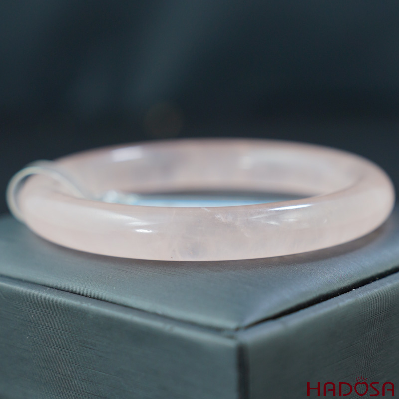 Vòng kiềng thạch anh hồng tròn ni 54mm 4A