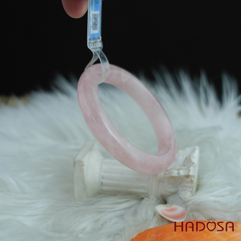 Vòng kiềng thạch anh hồng bản lá hẹ ni 51mm