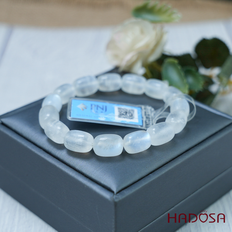 Vòng đá Mặt Trăng lu thống 9x14mm chuẩn 6A