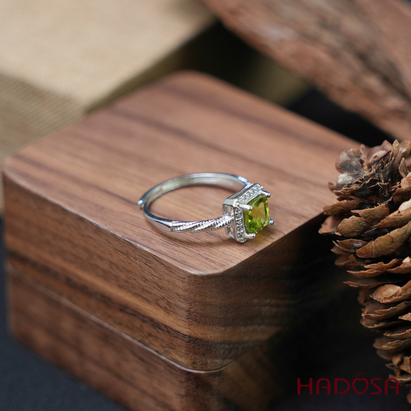 Nhẫn đá peridot6mm bạc 925