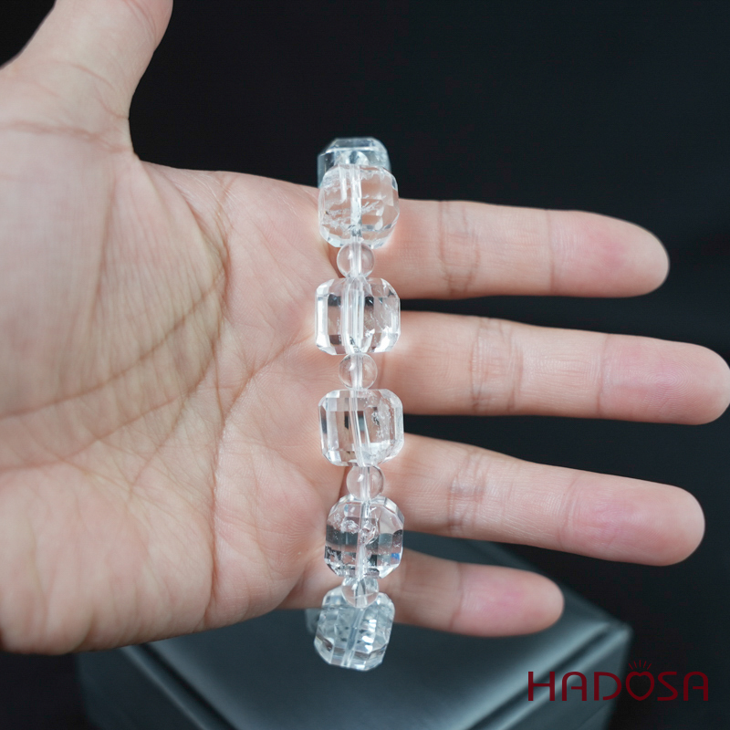 Vòng tay Thạch anh trắng hạt vuông 12mm