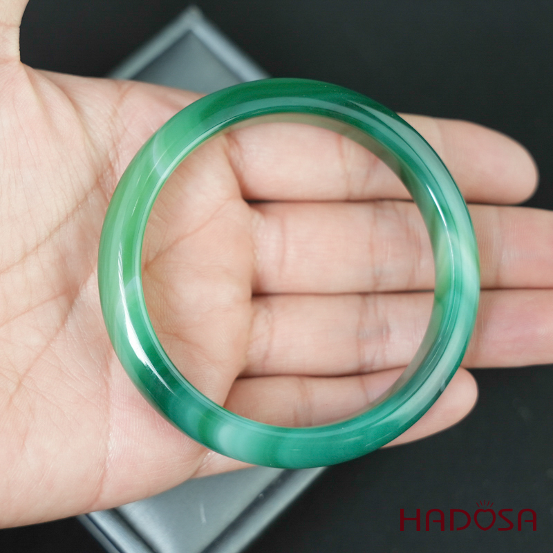 Vòng kiềng mã não xanh ni 54