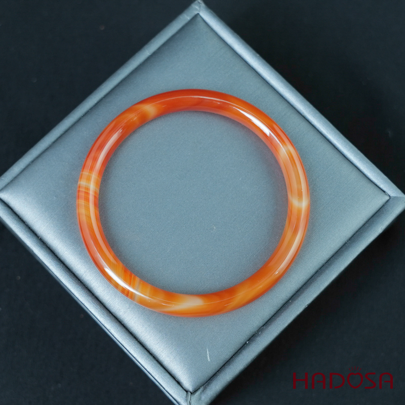 Vòng kiềng mã não đỏ cam bản tròn ni 55