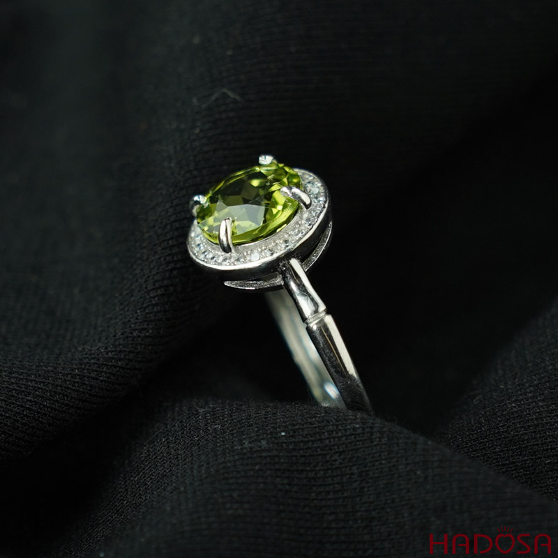 Nhẫn bạc đính đá Peridot 8mm