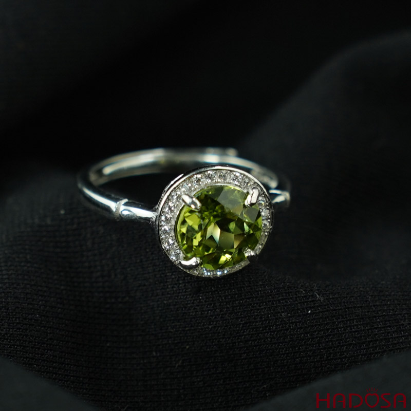 Nhẫn bạc đính đá Peridot 8mm