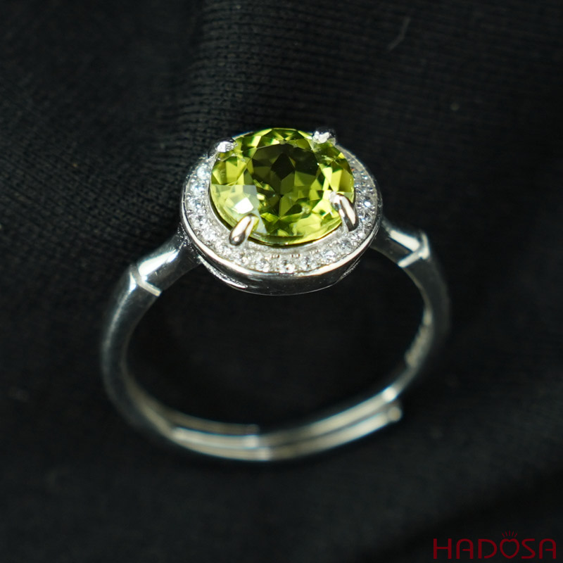 Nhẫn bạc đính đá Peridot 8mm