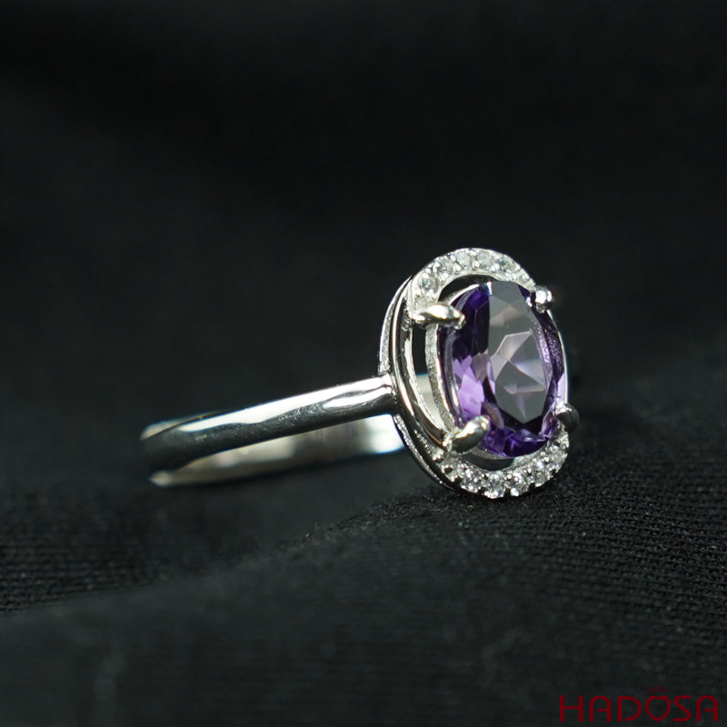 Nhẫn bạc đính đá Thạch Anh Tím 6*8mm