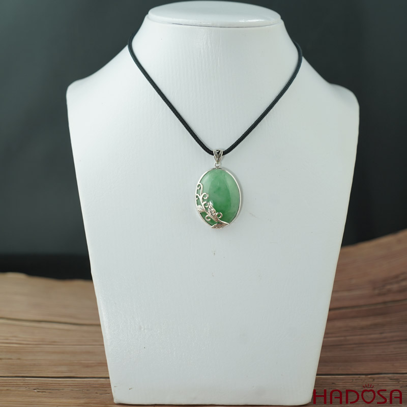 Mặt dây chuyền Cẩm Thạch oval 24x32mm