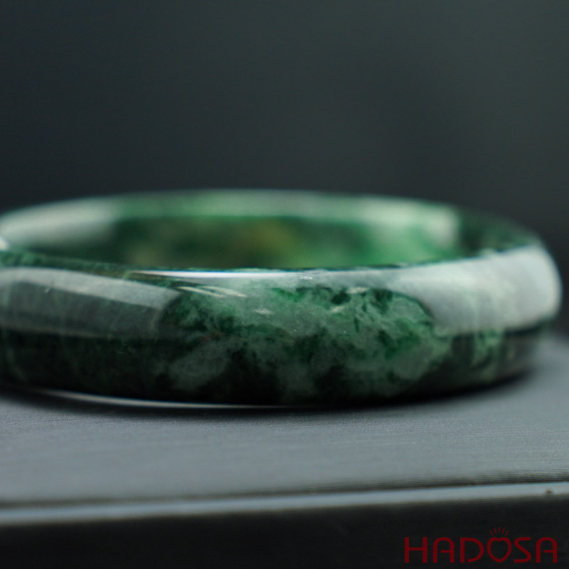 Vòng Ngọc Cẩm Thạch lá hẹ xanh lí đậm ni 50
