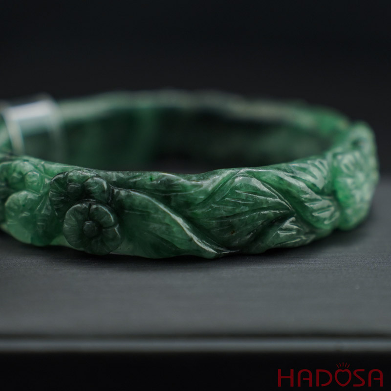 Vòng Ngọc Cẩm Thạch chạm hoa ni 54