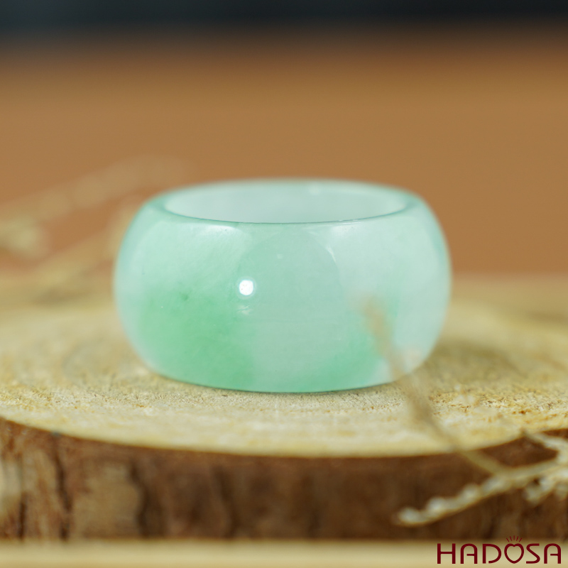 Nhẫn Cẩm Thạch xanh ngọc ni 19