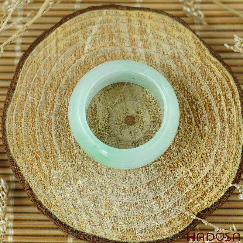 Nhẫn Cẩm Thạch xanh ngọc ni 19