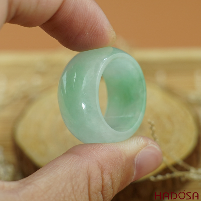 Nhẫn Cẩm Thạch xanh ngọc ni 24