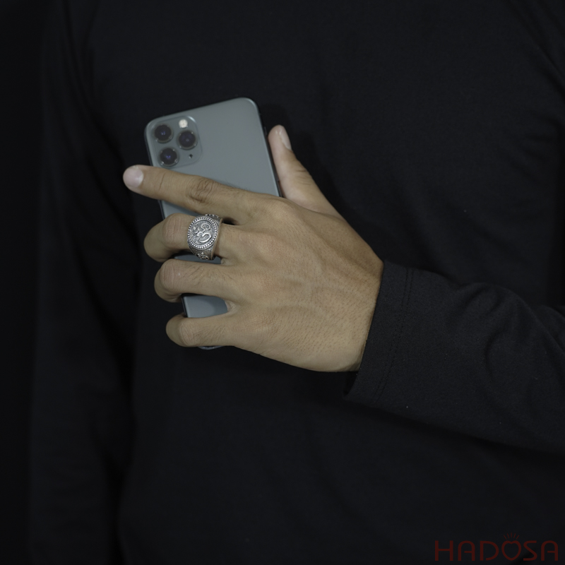 Nhẫn bạc Thái chữ Om