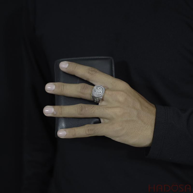 Nhẫn bạc Thái chữ Om