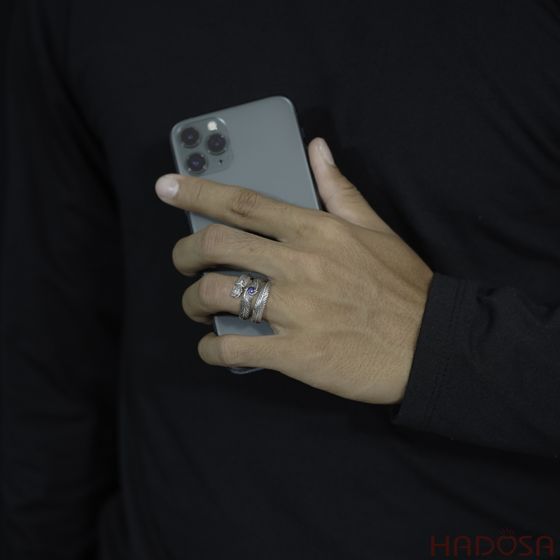 Nhẫn bạc Thái đá xanh