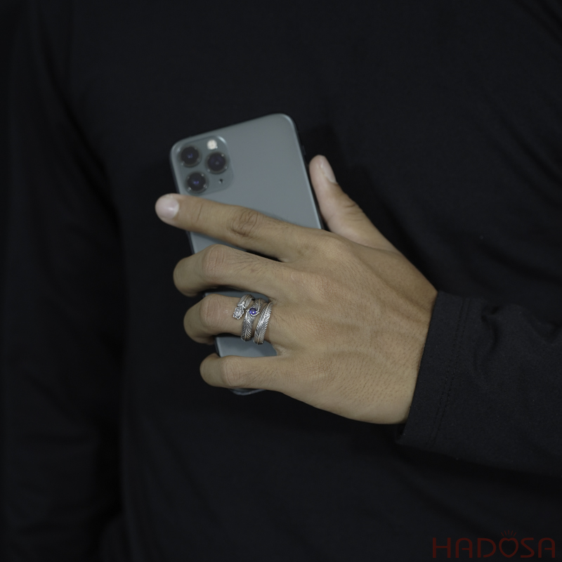 Nhẫn bạc Thái đá xanh