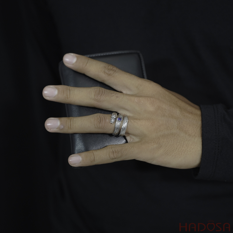 Nhẫn bạc Thái đá xanh