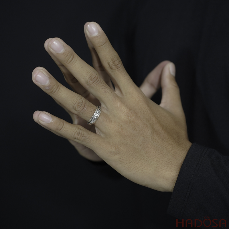 Nhẫn xoay bạc Thái đan chéo