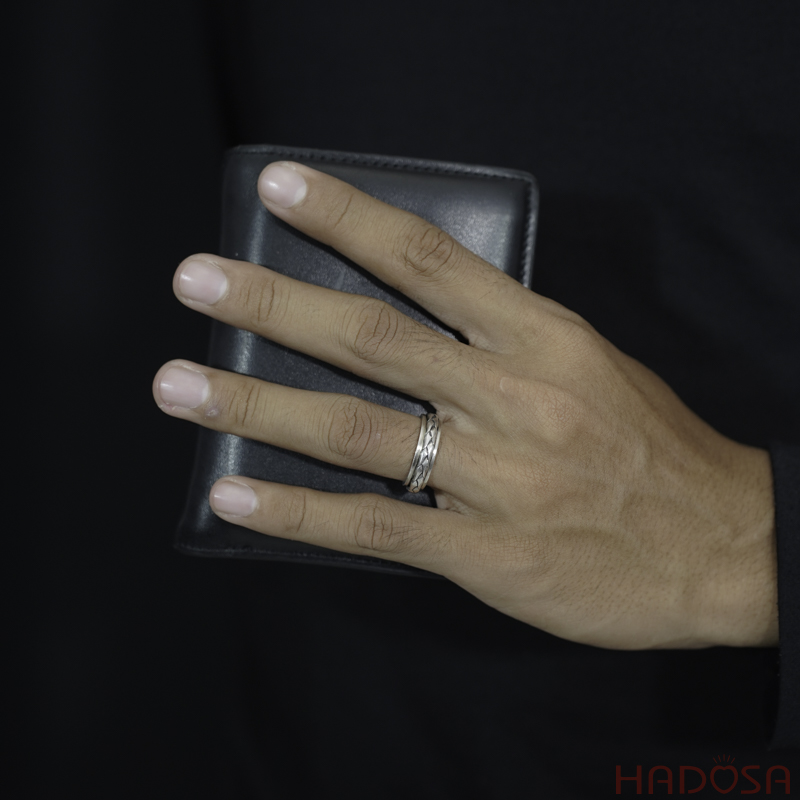 Nhẫn xoay bạc Thái đan chéo