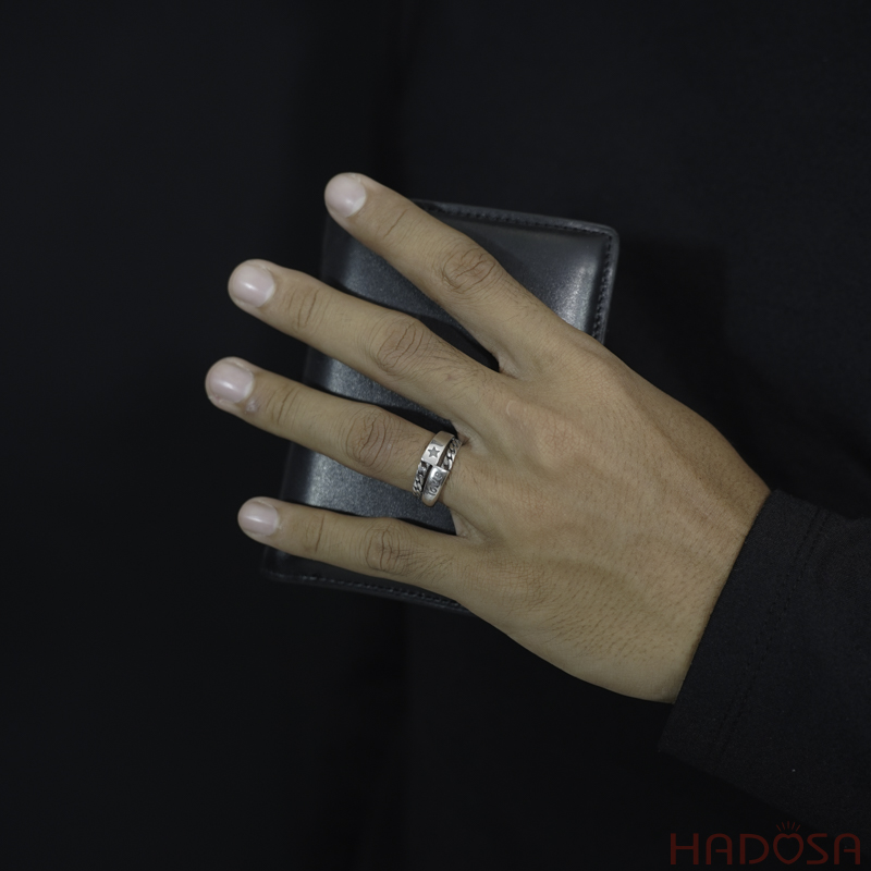 Nhẫn Nam Bạc Thái Tỏa Sáng Trong Tình Yêu