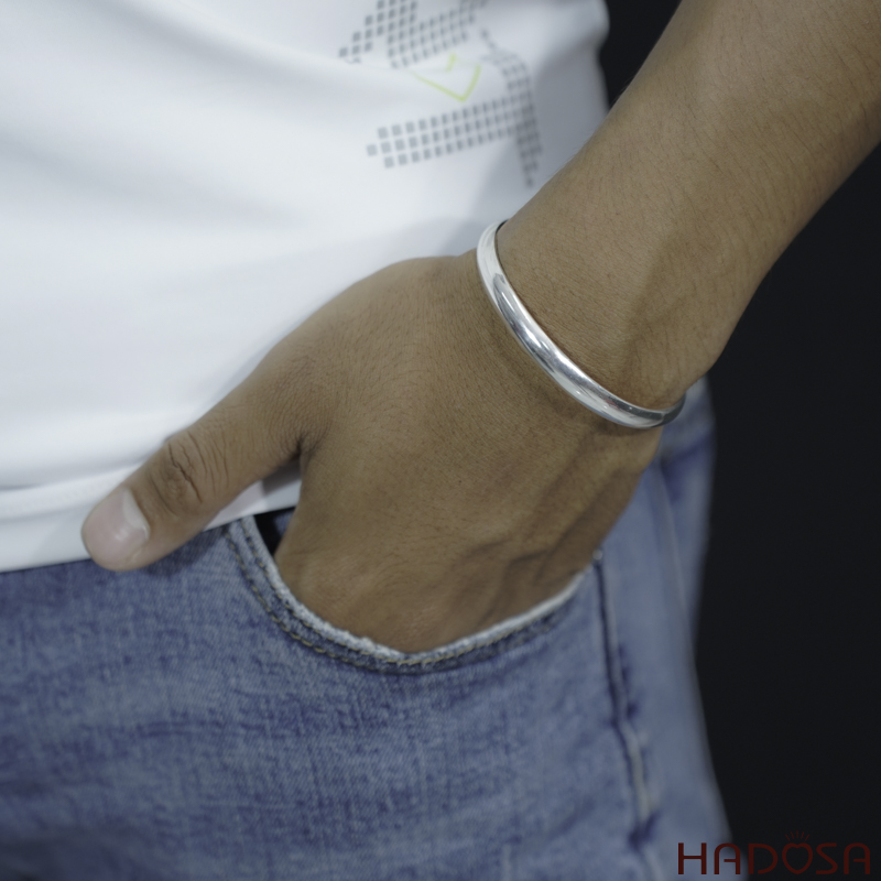 Vòng tay kiềng bạc trơn